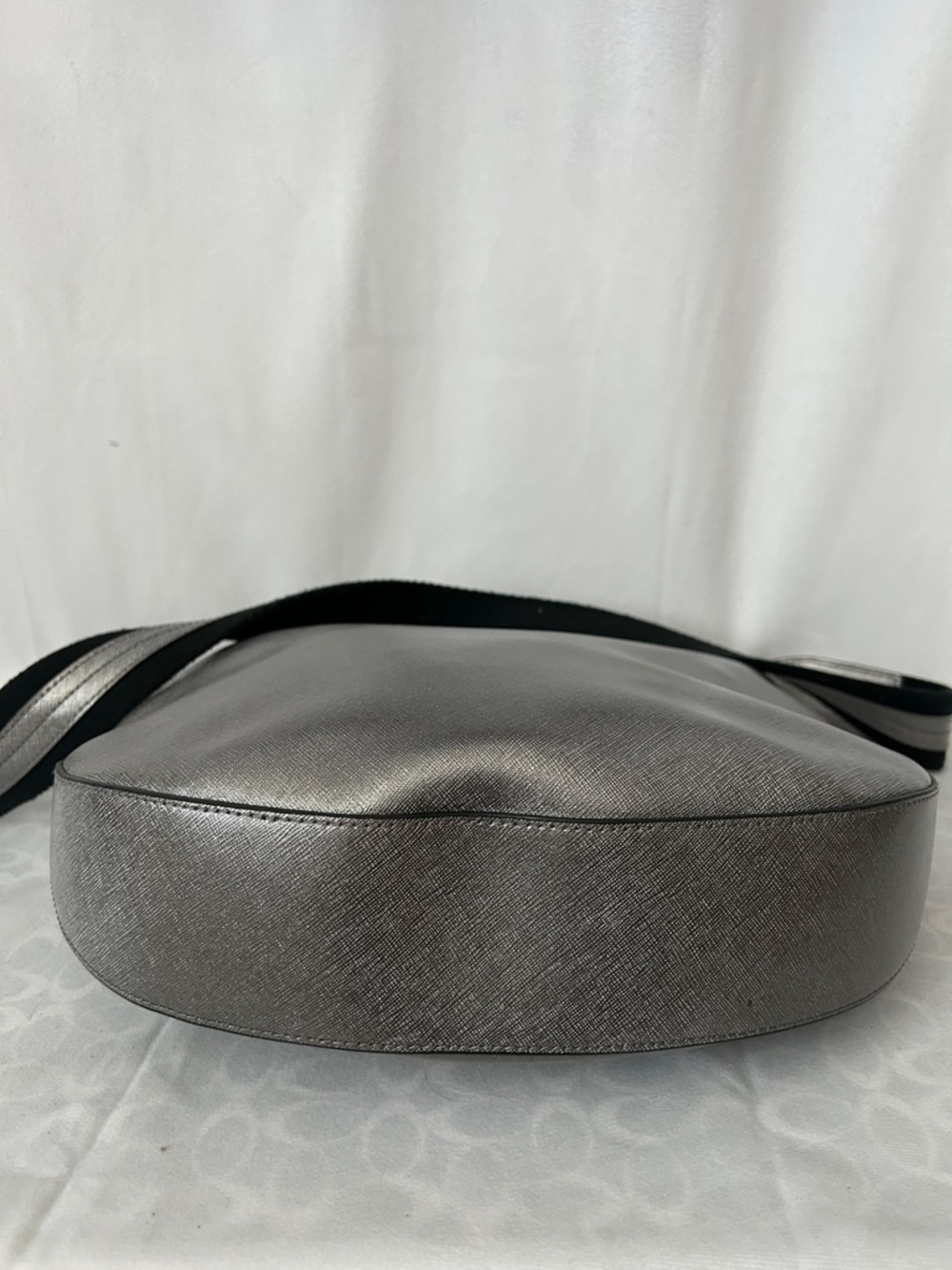 Henri Bendel Silver Gray Inner Pockets Detachable Strap Classic Shoulder Bag 🌺🌺 - Picture 7 of 10